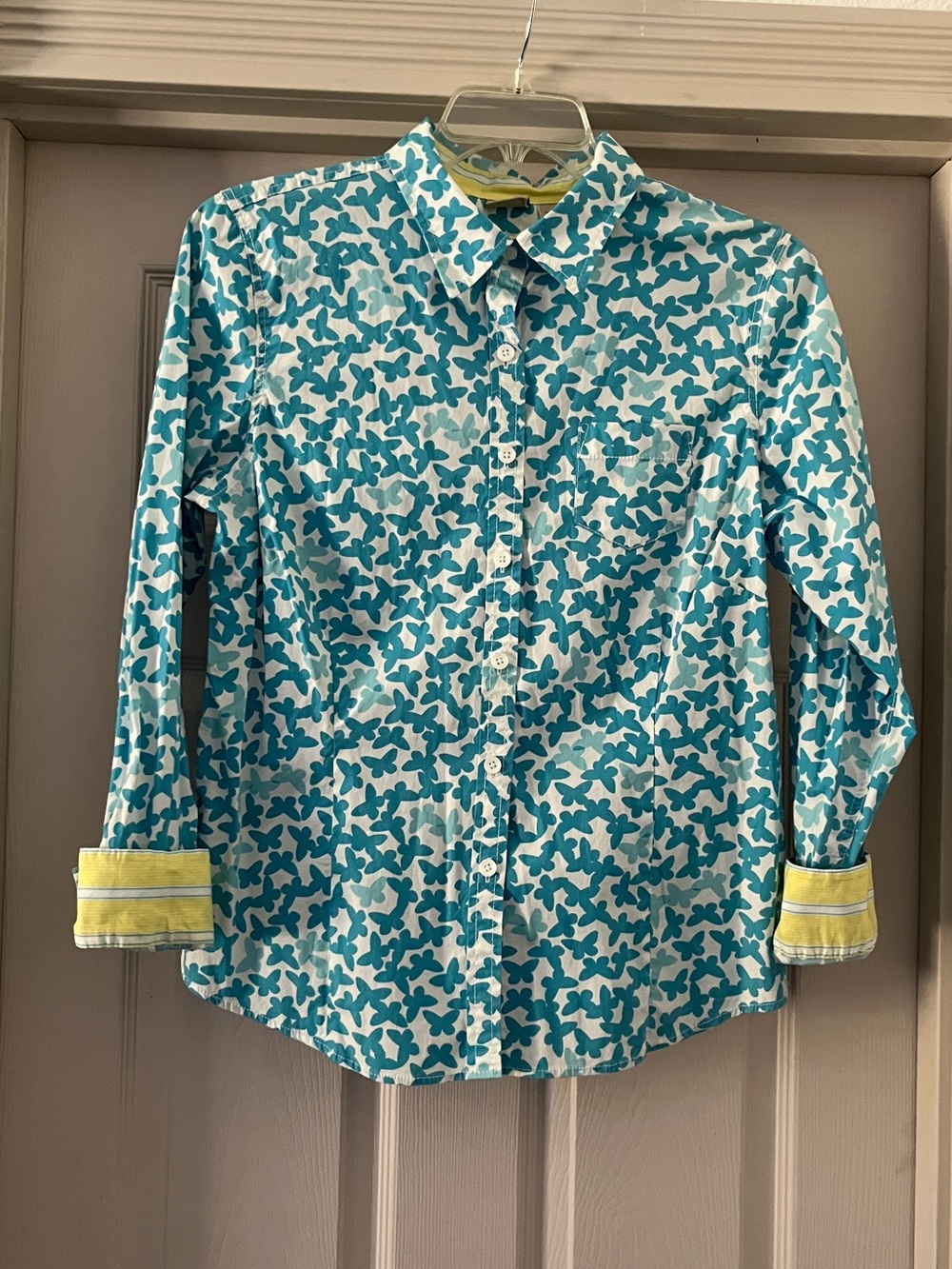 L.L. Bean Teal Butterfly Print Button-Down Shirt with Yellow Cuff Accents size L